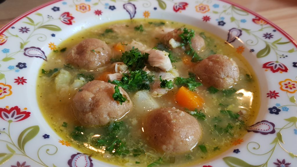 Opa Adolfs QuerdurchdenGarten Suppe mit Zwieback