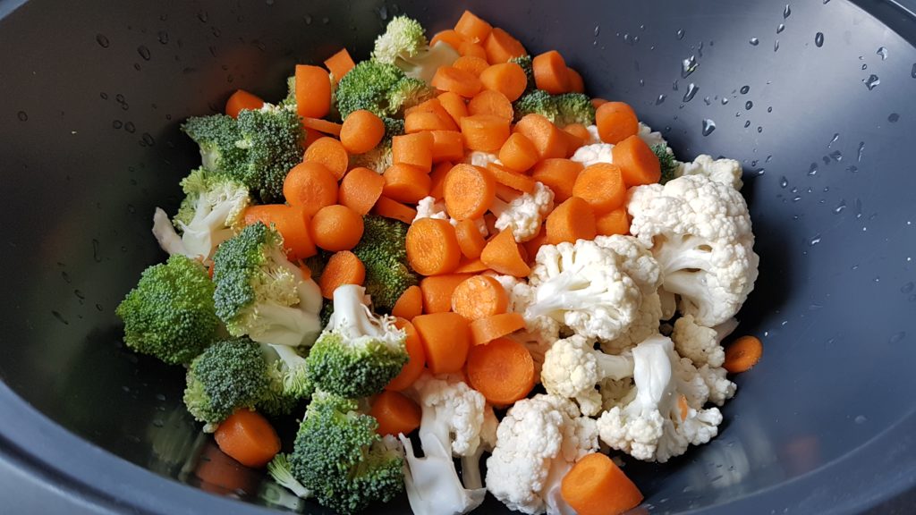 Opa Adolfs QuerdurchdenGarten Suppe mit Zwieback